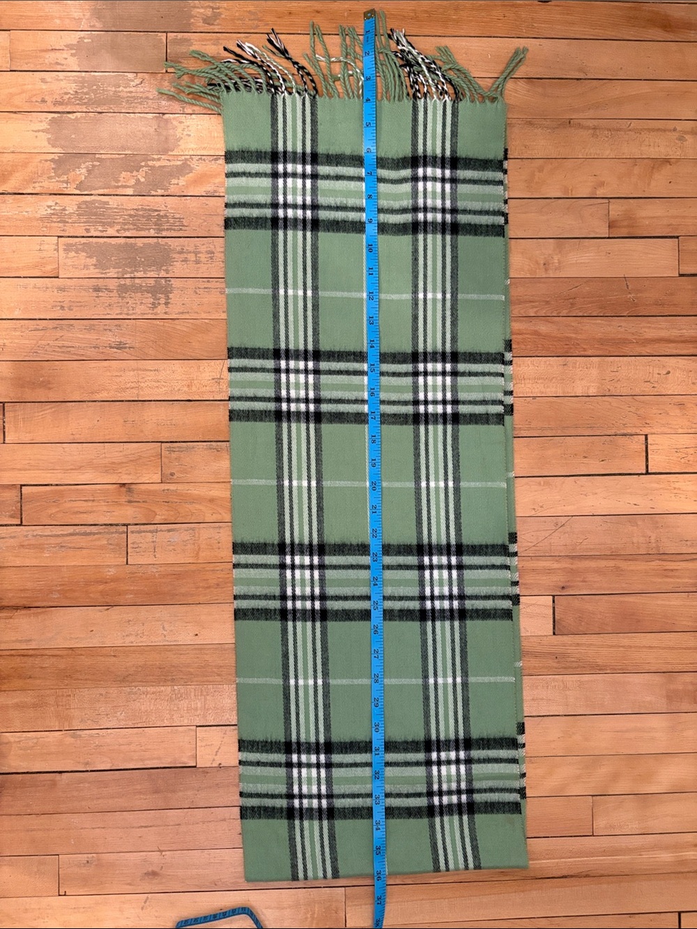 Cashmere Scarf - Picture 9 of 10